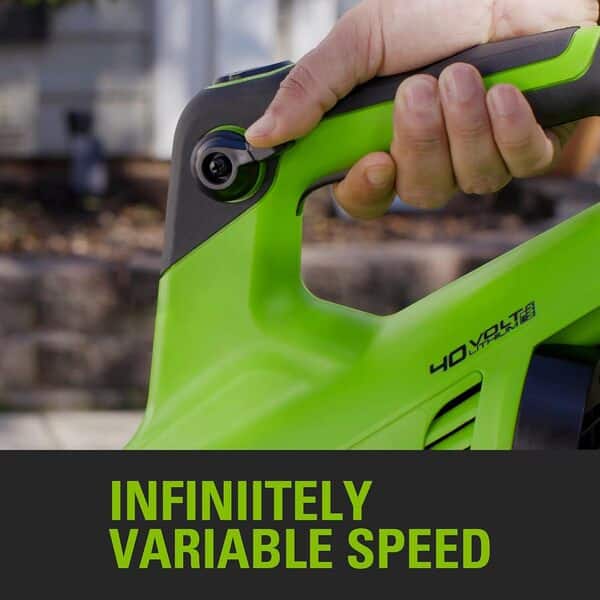Greenworks 40V Souffleur sans Fil, Volume d'air 14,2 m3/Min, Vitesse de l'air 193,1 km/h, Vitesse Variable à l'infini (avec 2Ah Batterie et Chargeur)