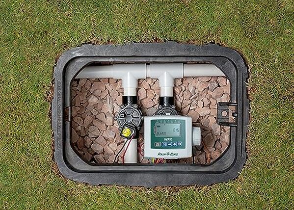 Découvrez notre test détaillé du programmateur d'arrosage Rain Bird WPX4 : performances, fonctionnalités et avis pour optimiser votre système d'arrosage. 