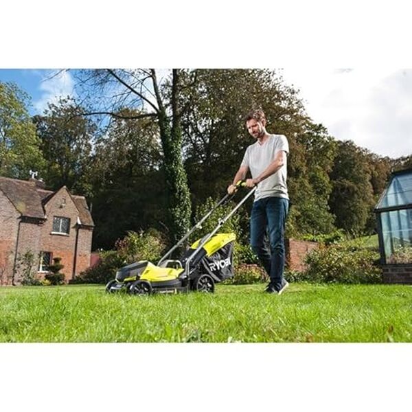 Découvrez notre test détaillé de la tondeuse Ryobi RLM1833BLT1825M avec batterie 4, 0 Ah. Performances, autonomie et verdict complet pour choisir votre tondeuse électrique. 